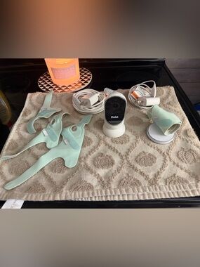 Owlet Mint Baby Monitor Camera with Mint Accessories